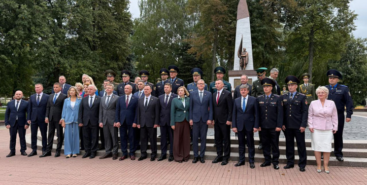 Qəbələ Rayon İcra Hakimiyyətinin başçısı Səbuhi Abdullayevin rəhbərlik etdiyi nümayəndə heyəti Belarus Respublikasının Qrodno şəhərində işgüzar səfərdə olmuşdur